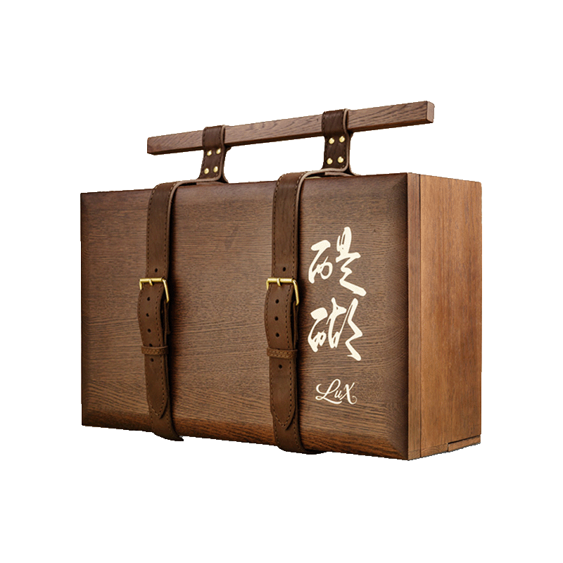 Изображение товара Подарочный набор Daigo Emperor японские органические продукты в чемодане из массива дуба